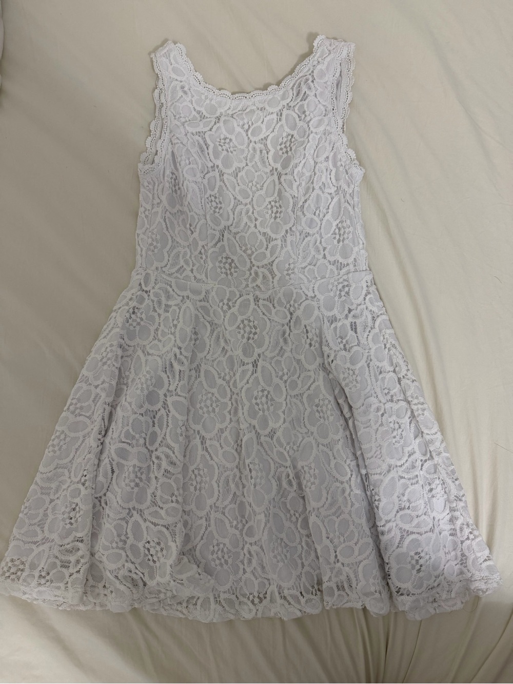 City Studio White Lace Sleeveless Formal Dress
